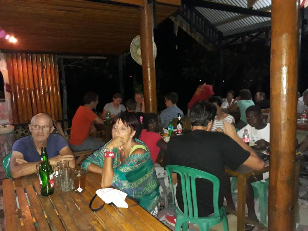 Abdi Homestay Arau Eksteriør billede